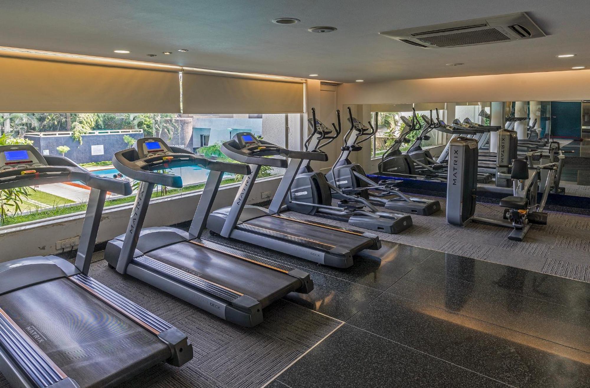Hotel Lch Fitness Indaur Exteriér fotografie