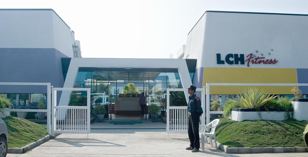 Hotel Lch Fitness Indaur Exteriér fotografie